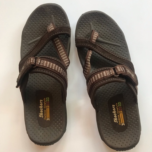 flip flops sketchers